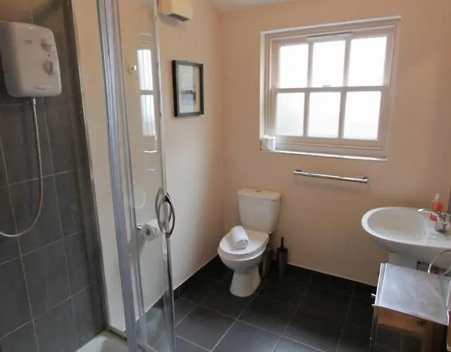 The Coach House, Clifton And Parking - Hopewell