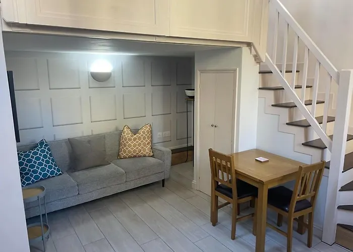 The Coach House, Clifton And Parking - Hopewell *